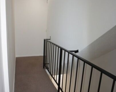 1418 S Bentley Avenue - Photo Thumbnail 21