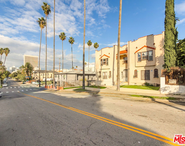 908 S Normandie Avenue - Photo Thumbnail 3