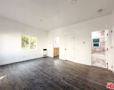 908 S Normandie Avenue - Photo Thumbnail 10
