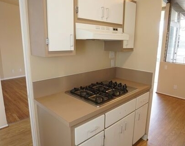 11133 Rose Avenue - Photo Thumbnail 11