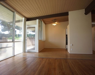11133 Rose Avenue - Photo Thumbnail 13