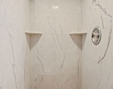 9303 Burton Way - Photo Thumbnail 20