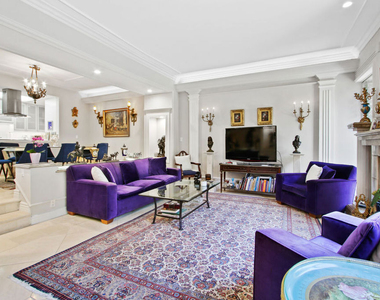 9303 Burton Way - Photo Thumbnail 7