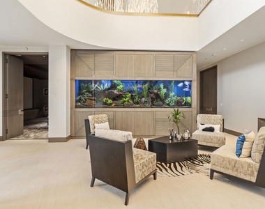 616 N Beverly Drive - Photo Thumbnail 3