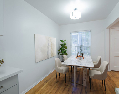 8563 Holloway Drive - Photo Thumbnail 3