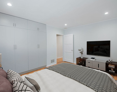 8563 Holloway Drive - Photo Thumbnail 1