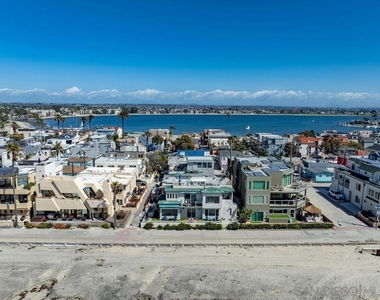 3911 Ocean Front Walk - Photo Thumbnail 21