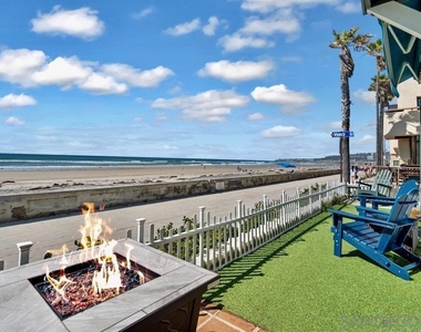3911 Ocean Front Walk - Photo Thumbnail 12