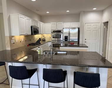 81165 Desert Sage Court - Photo Thumbnail 6