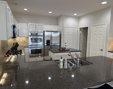 81165 Desert Sage Court - Photo Thumbnail 8
