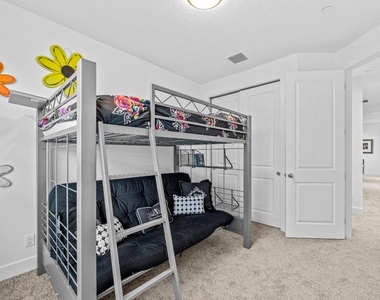 5255 Beckman Terrace - Photo Thumbnail 27