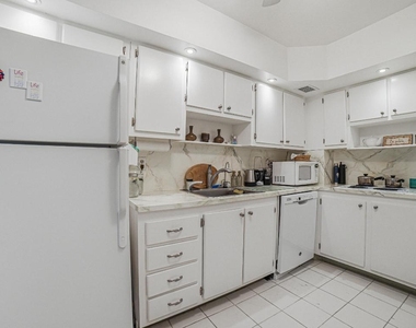 3450 S Ocean Boulevard - Photo Thumbnail 4