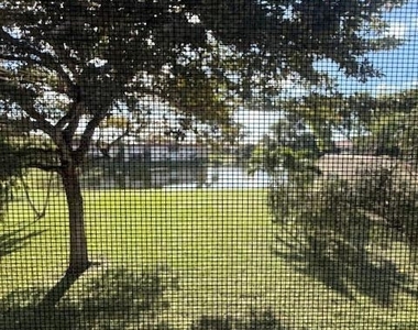 321 Lake Evelyn Drive - Photo Thumbnail 9