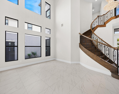 9168 Benedetta Place - Photo Thumbnail 2