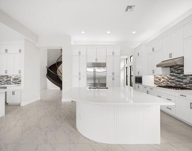 9168 Benedetta Place - Photo Thumbnail 5