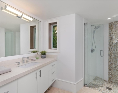 863 Enfield Street - Photo Thumbnail 16
