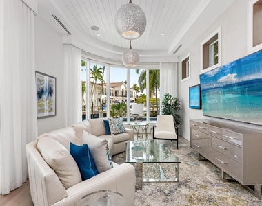 863 Enfield Street - Photo Thumbnail 10
