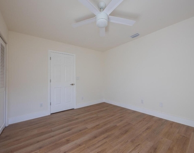 22352 Martella Avenue - Photo Thumbnail 21