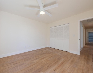 22352 Martella Avenue - Photo Thumbnail 12
