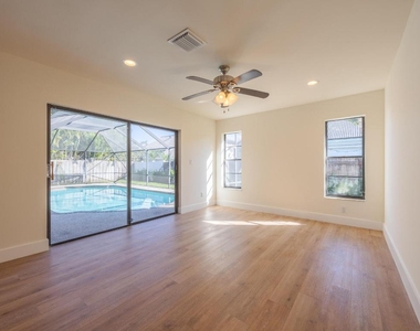 22352 Martella Avenue - Photo Thumbnail 13