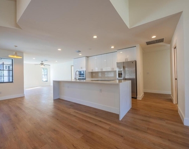 22352 Martella Avenue - Photo Thumbnail 15