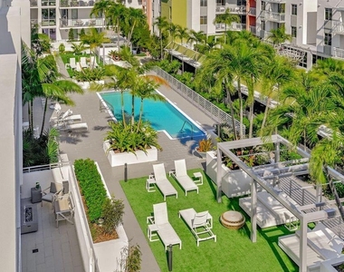 111 Se 1st Avenue - Photo Thumbnail 21
