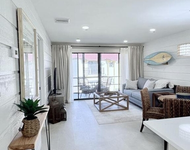2050 Oleander Boulevard - Photo Thumbnail 16