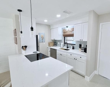 2050 Oleander Boulevard - Photo Thumbnail 15