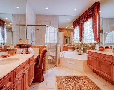 10891 Northgreen Drive - Photo Thumbnail 49