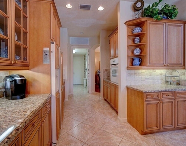 10891 Northgreen Drive - Photo Thumbnail 40