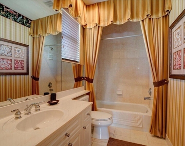 10891 Northgreen Drive - Photo Thumbnail 56