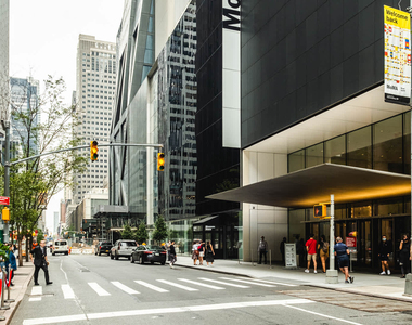 305 West 50th Street - Photo Thumbnail 15