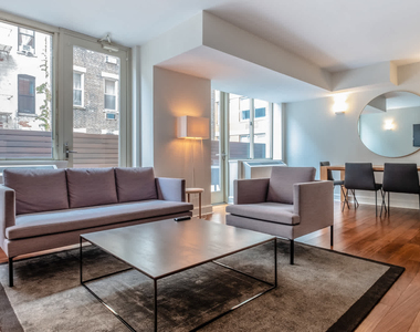 305 West 50th Street - Photo Thumbnail 6