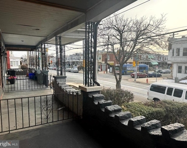 5707 Lansdowne Avenue - Photo Thumbnail 1