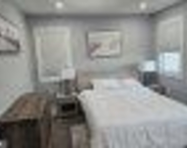 718 N Long Beach Boulevard - Photo Thumbnail 12
