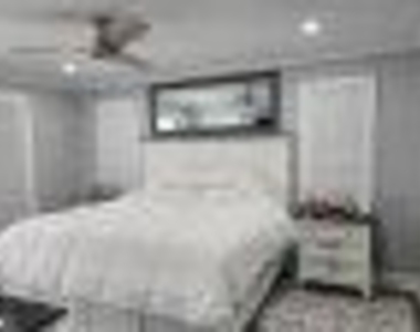 718 N Long Beach Boulevard - Photo Thumbnail 17