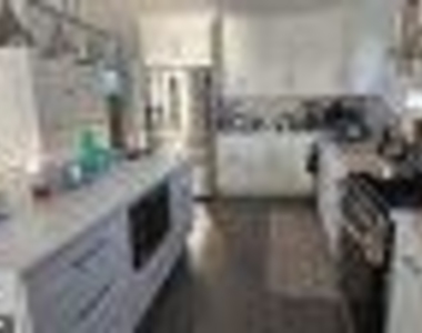 718 N Long Beach Boulevard - Photo Thumbnail 6