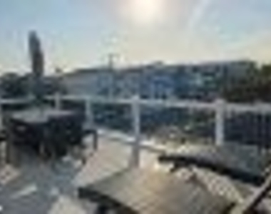 718 N Long Beach Boulevard - Photo Thumbnail 4