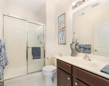 198 Camelot Court - Photo Thumbnail 2