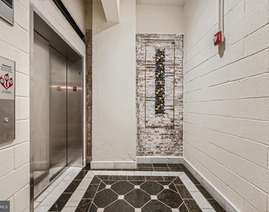 311 W Baltimore Street - Photo Thumbnail 1