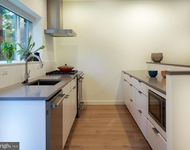 446 Ridge Street Nw - Photo Thumbnail 18