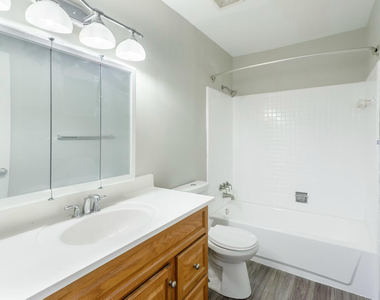 2230 Dexter Avenue - Photo Thumbnail 11