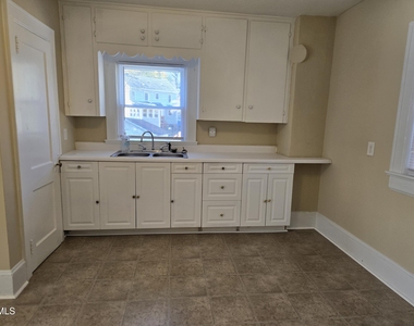 205 N Smithfield Road - Photo Thumbnail 8