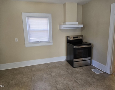 205 N Smithfield Road - Photo Thumbnail 11