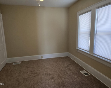 205 N Smithfield Road - Photo Thumbnail 2
