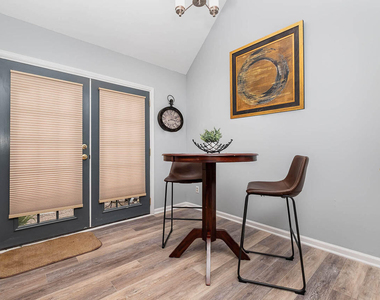 2100 Peppertree Street - Photo Thumbnail 6