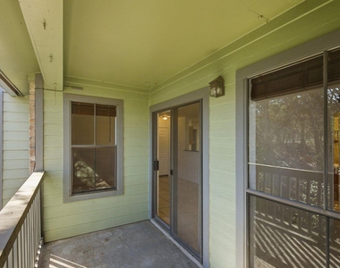 4500 E Oltorf St - Photo Thumbnail 11