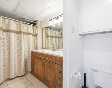 4500 E Oltorf St - Photo Thumbnail 6