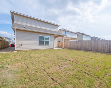 10716 Timber Brook Pass - Photo Thumbnail 32