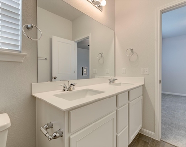 10716 Timber Brook Pass - Photo Thumbnail 13